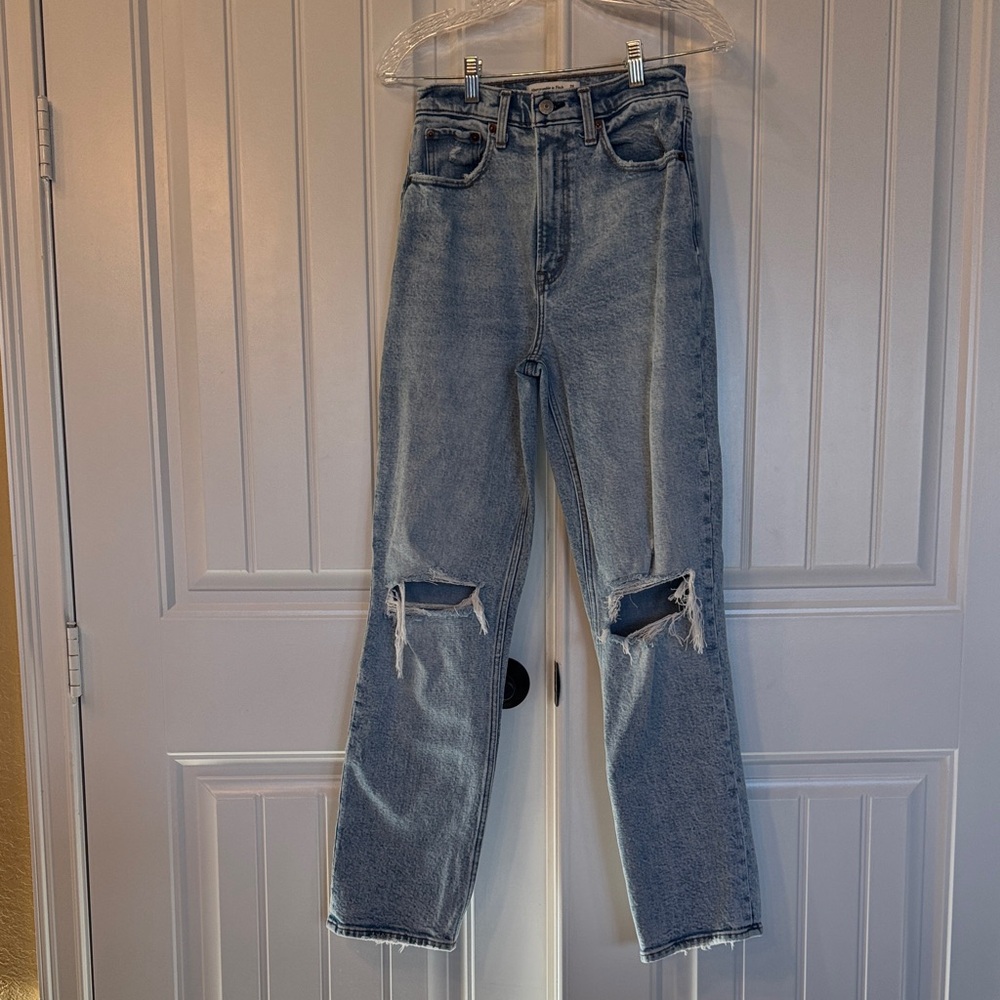 Abercrombie & Fitch Light Blue Straight-Leg Ripped Jeans